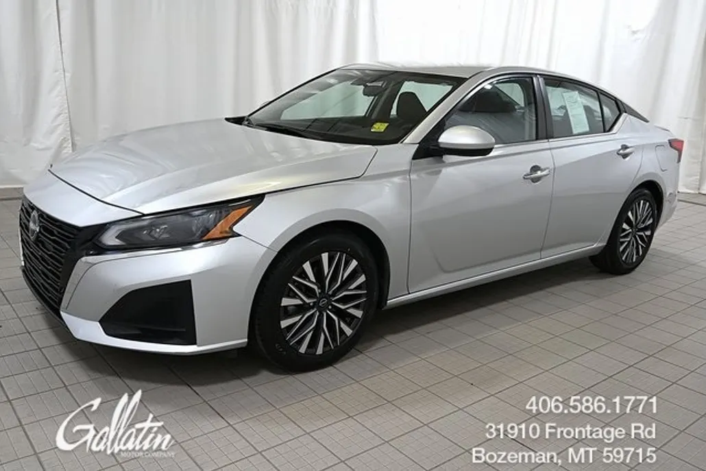 2023 Nissan Altima 2.5 SV photo 1