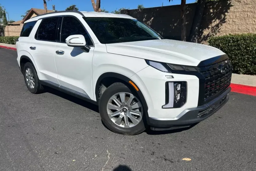 2024 Hyundai Palisade SEL photo 1