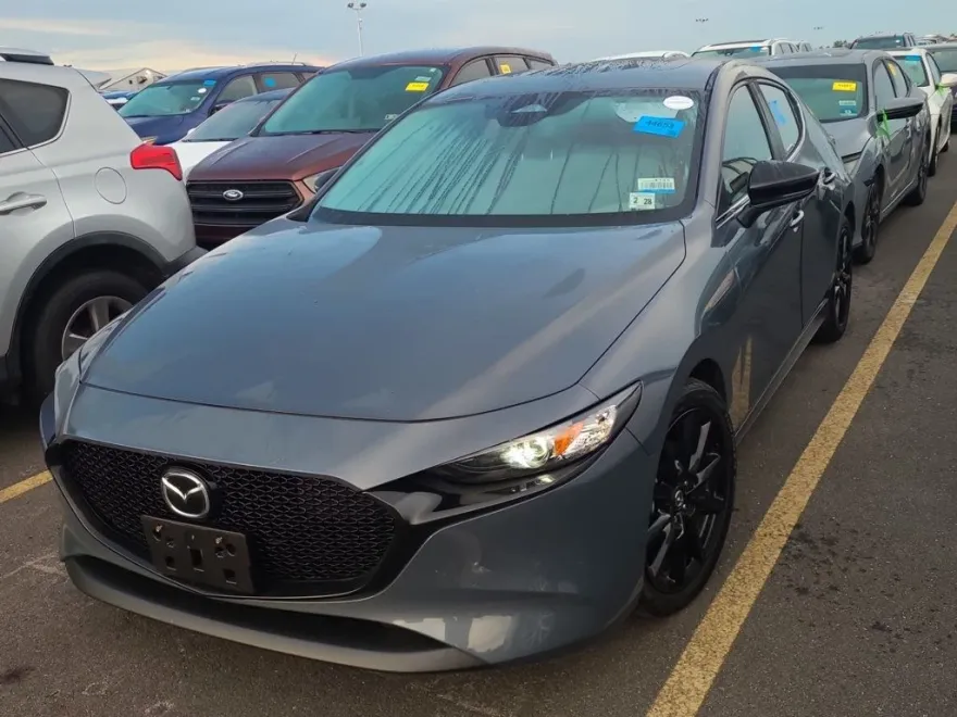 2024 Mazda Mazda3 2.5 s Carbon Hatchback photo 1