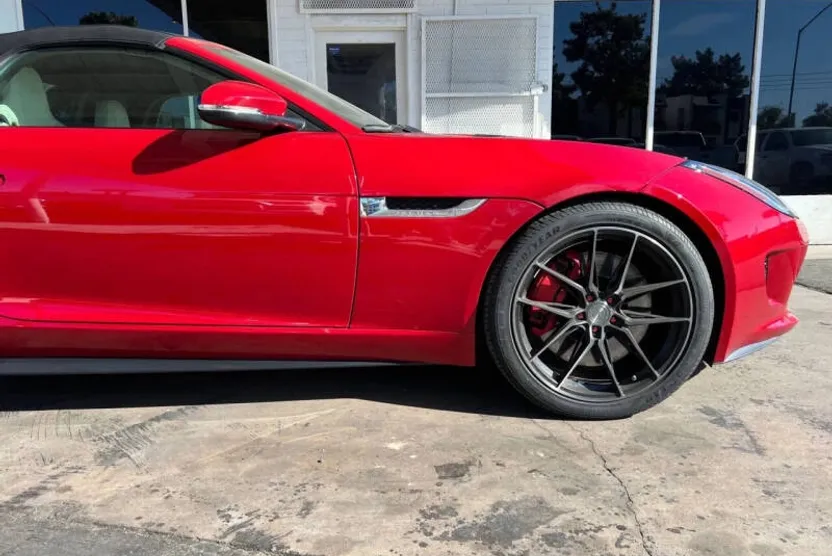 2015 Jaguar F-TYPE V8 S photo 1