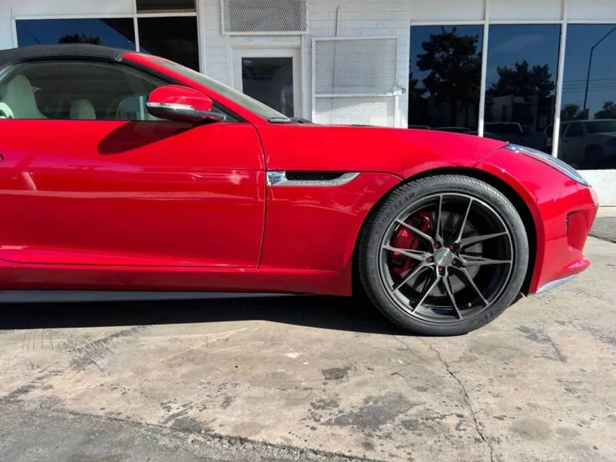 2015 Jaguar F-TYPE V8 S photo 1