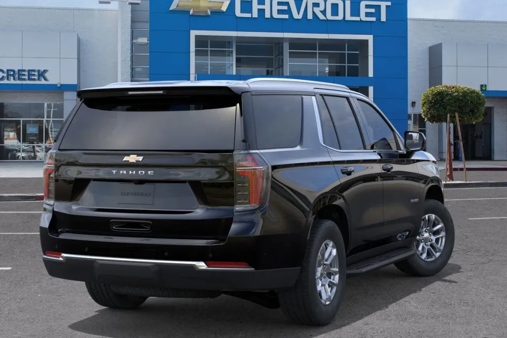 2025 Chevrolet Tahoe LS photo 1