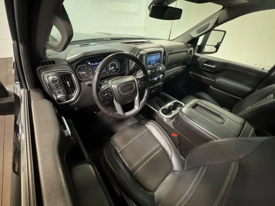 2022 Gmc Sierra HD Denali photo 1