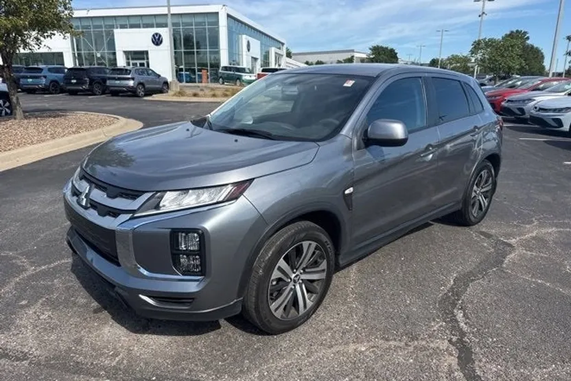 2023 Mitsubishi Outlander Sport ES LE SE photo 1