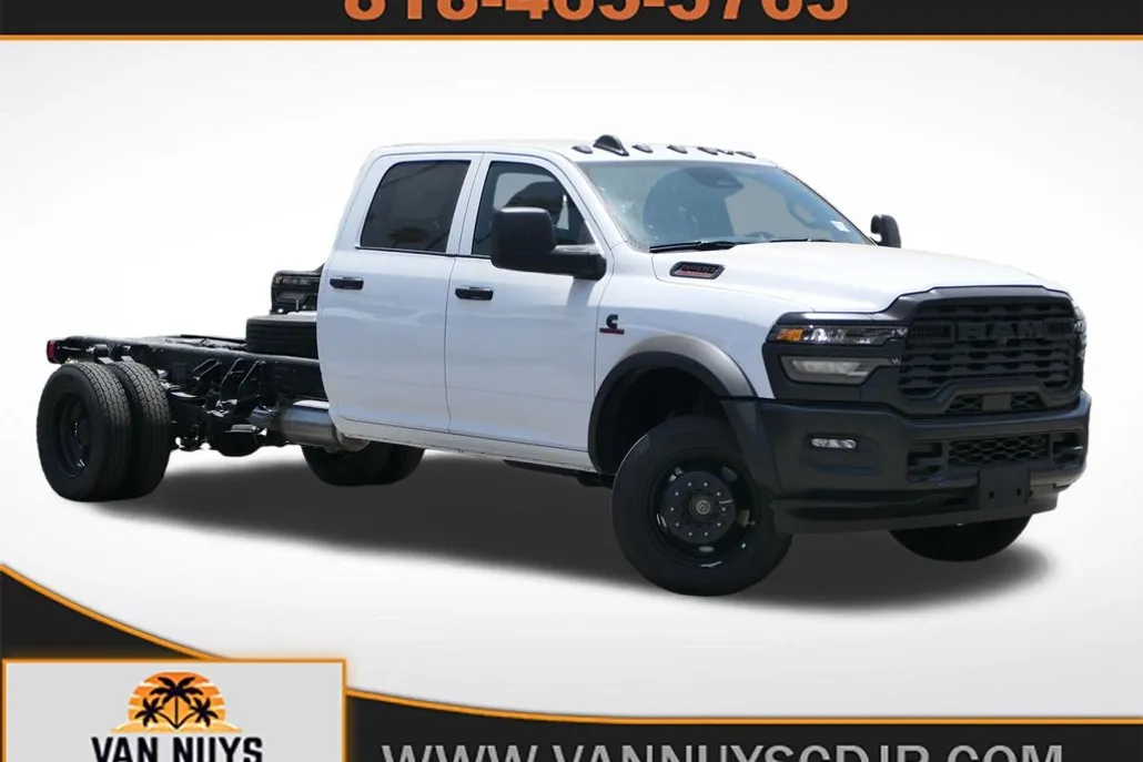 2025 Ram 5500 Tradesman photo 1