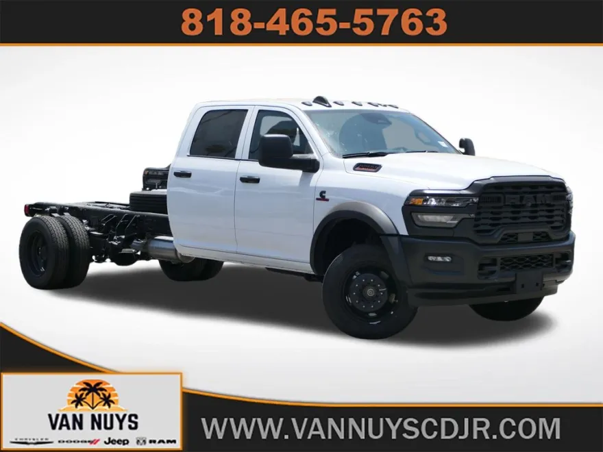 2025 Ram 5500 Tradesman photo 1