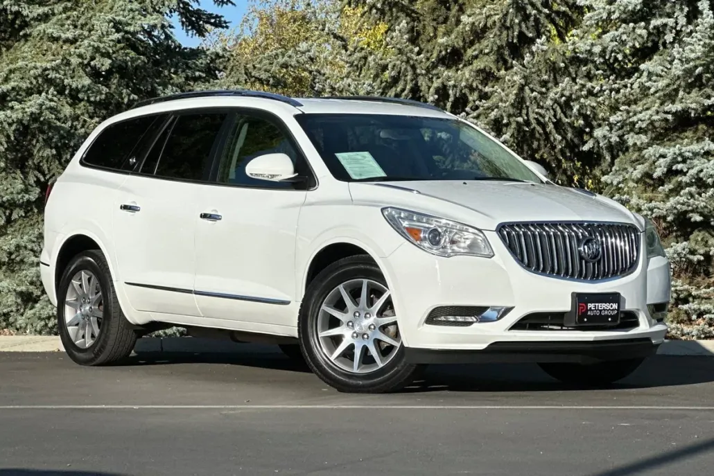 2017 Buick Enclave Leather photo 1