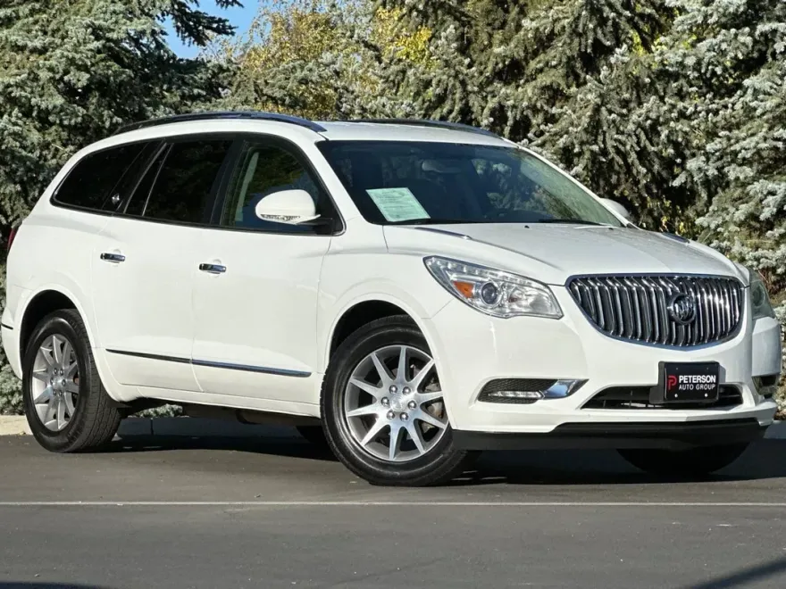 2017 Buick Enclave Leather photo 1
