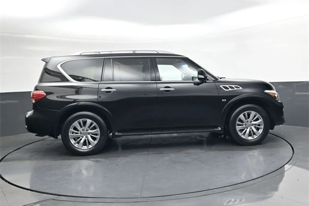 2016 Infiniti QX80 Base photo 1