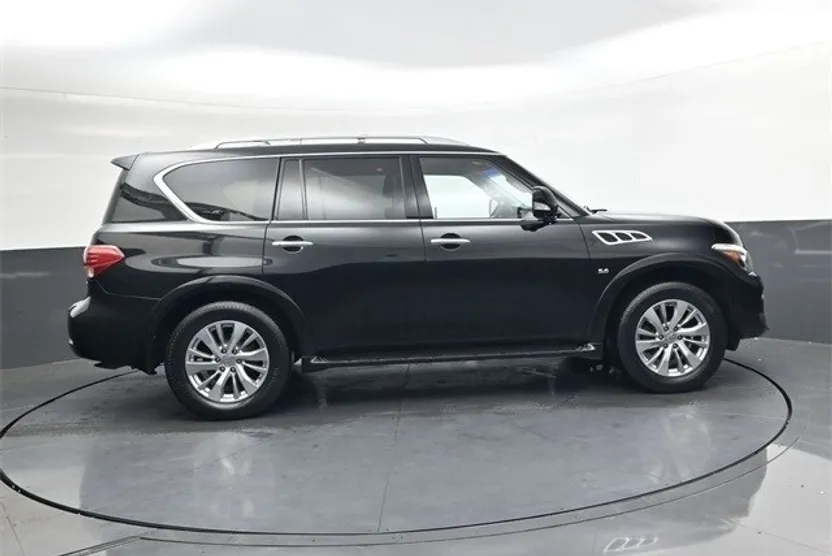 2016 Infiniti QX80 Base photo 1