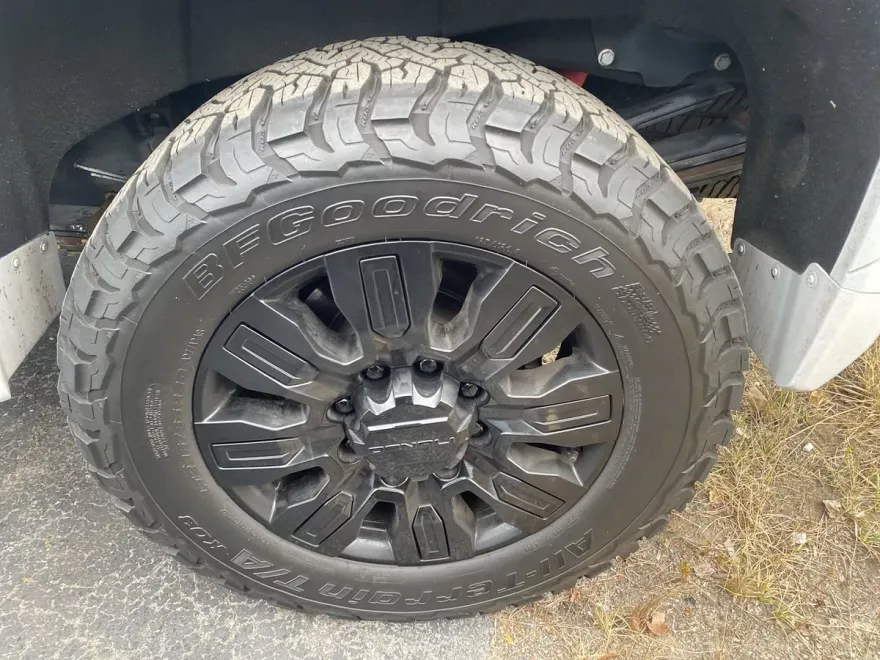 2024 Gmc Sierra HD Denali Ultimate photo 1