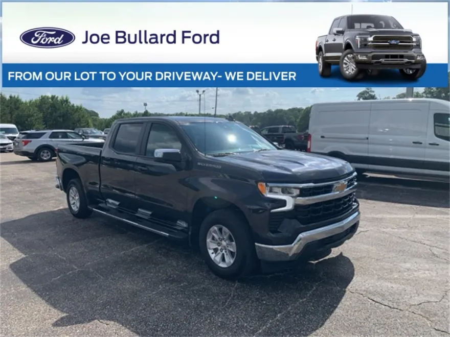 2024 Chevrolet Silverado 1500 LT photo 1