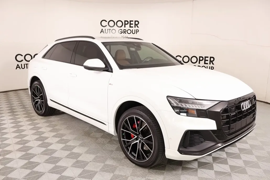 2023 Audi Q8 55 Prestige photo 1