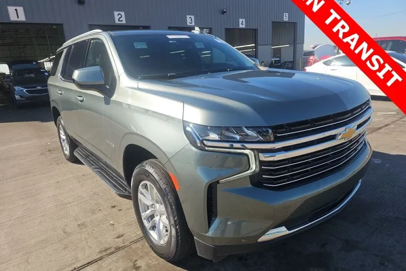 2023 Chevrolet Tahoe LT photo 1