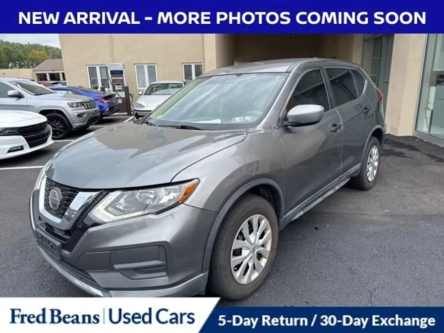 2018 Nissan Rogue S photo 1