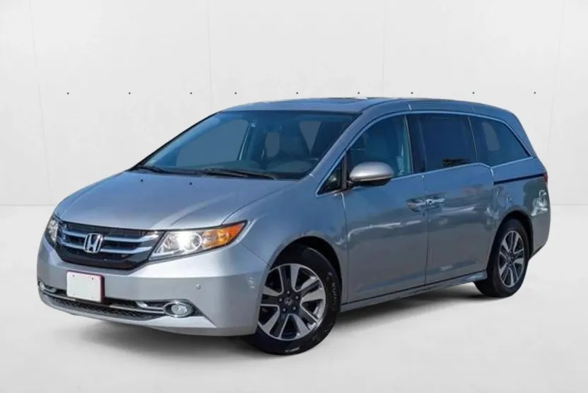 2017 Honda Odyssey Touring photo 1