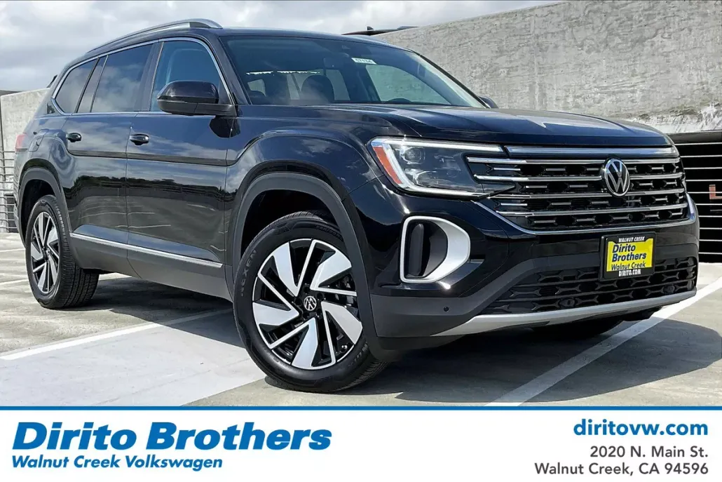 2025 Volkswagen Atlas SEL photo 1