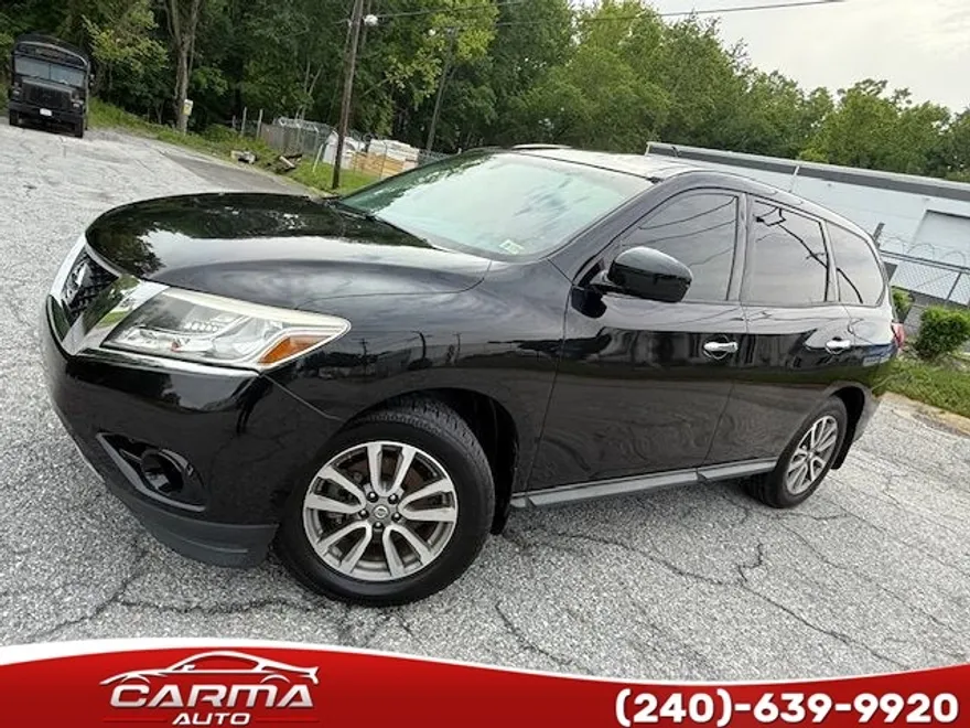 2014 Nissan Pathfinder S photo 1