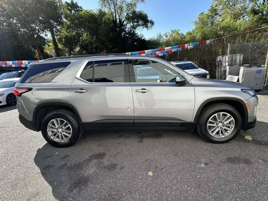 2023 Chevrolet Traverse 3LT photo 1