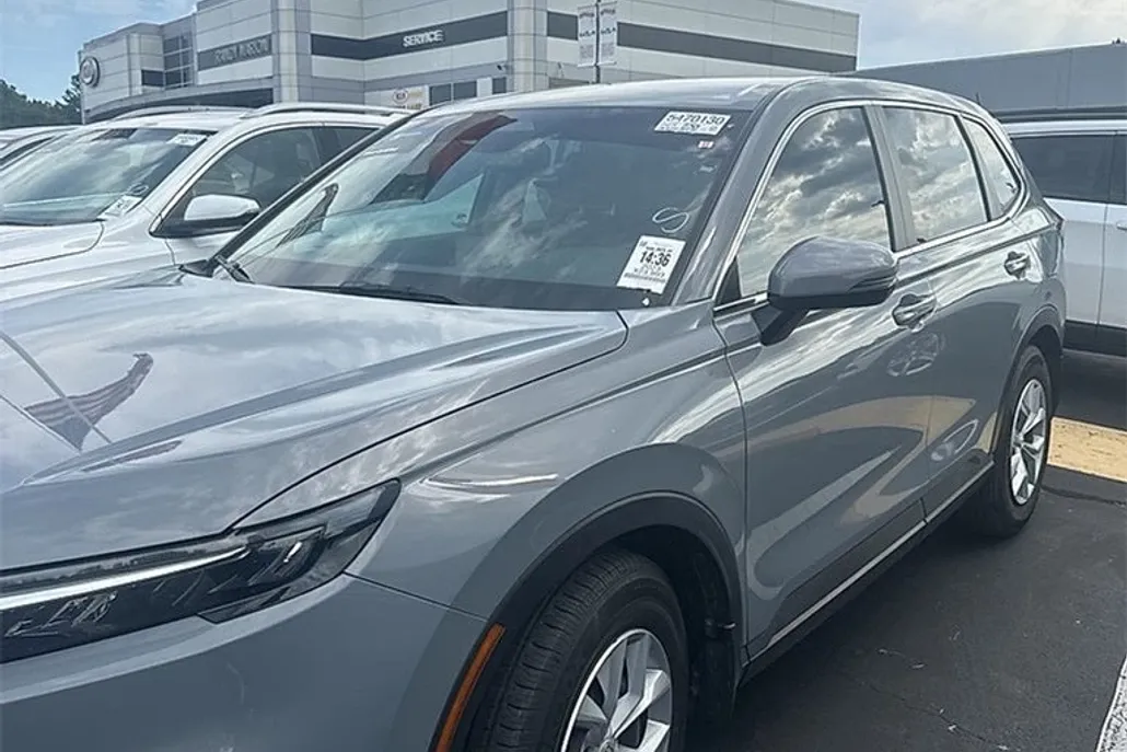 2023 Honda CR-V LX photo 1
