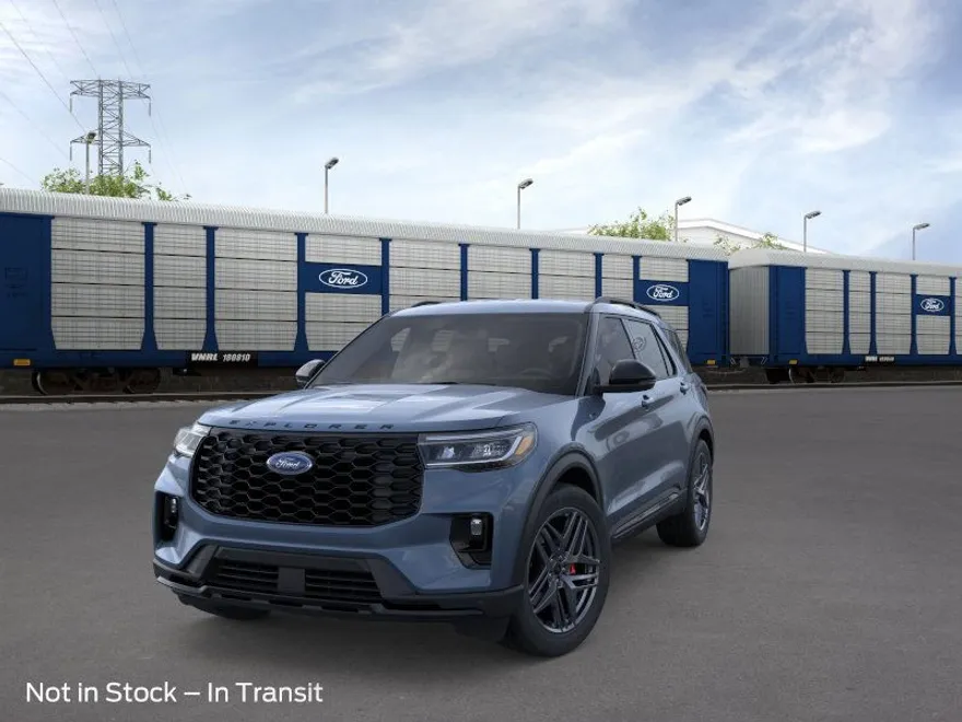 2025 Ford Explorer ST-Line photo 1