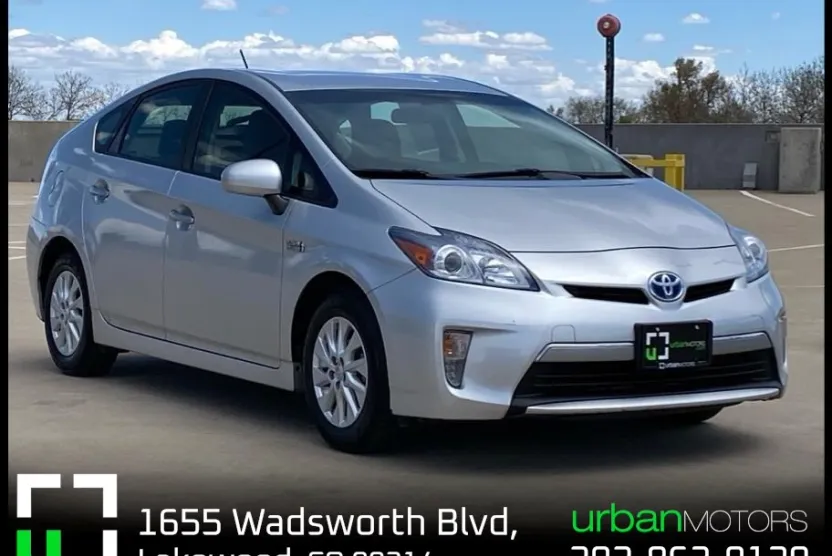 2012 Toyota Prius Plug-in Hybrid photo 1