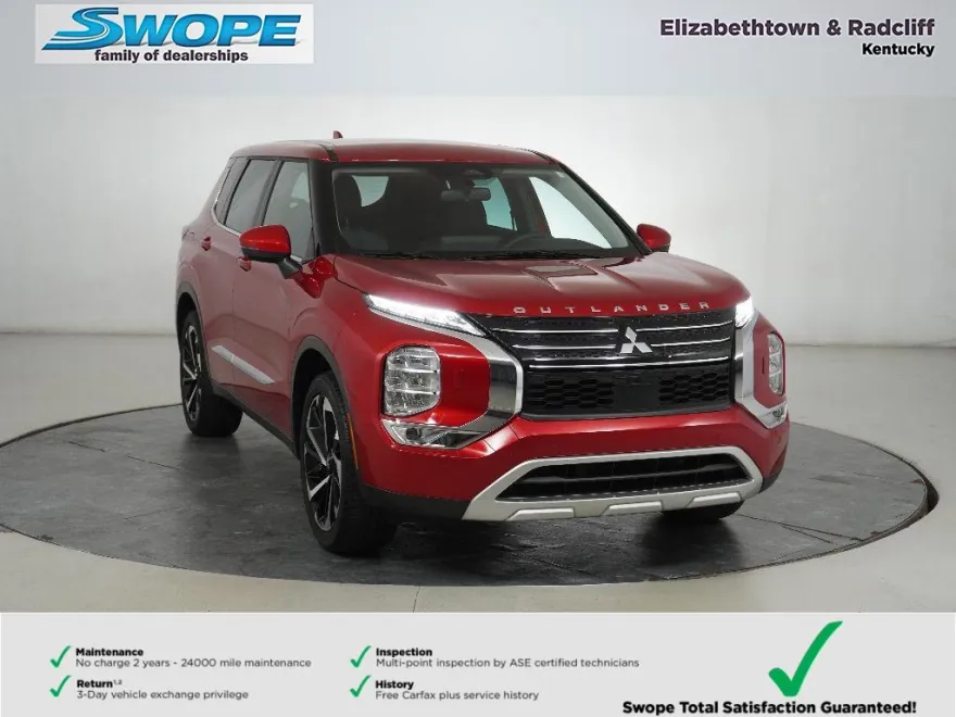 2023 Mitsubishi Outlander SE photo 1
