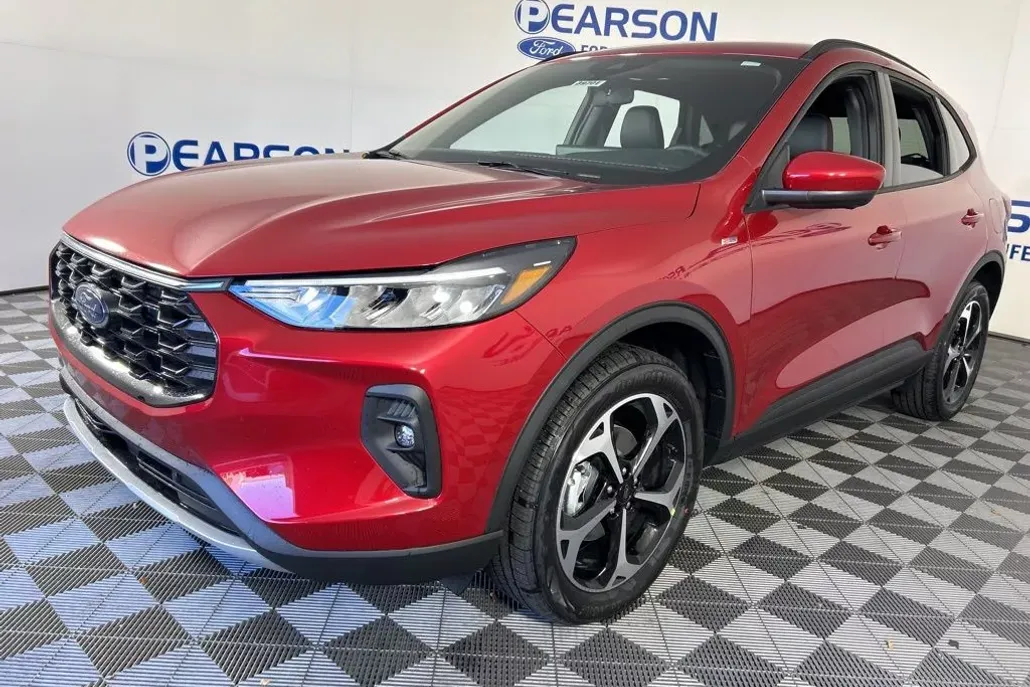 2025 Ford Escape ST-Line Select photo 1