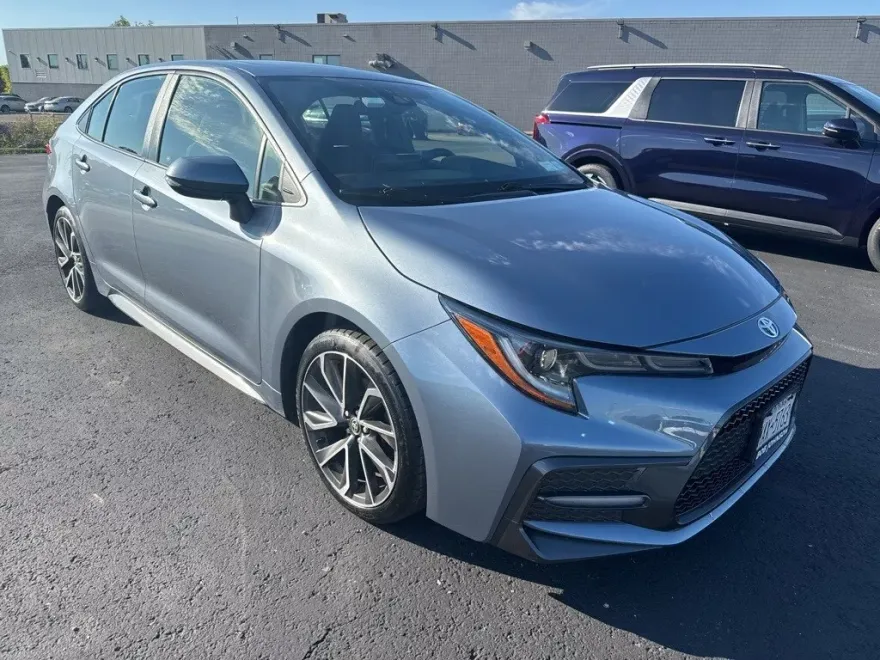 2020 Toyota Corolla SE photo 1