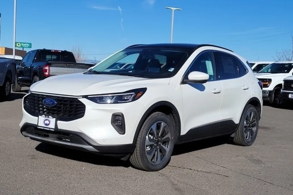 2025 Ford Escape Hybrid Platinum photo 1