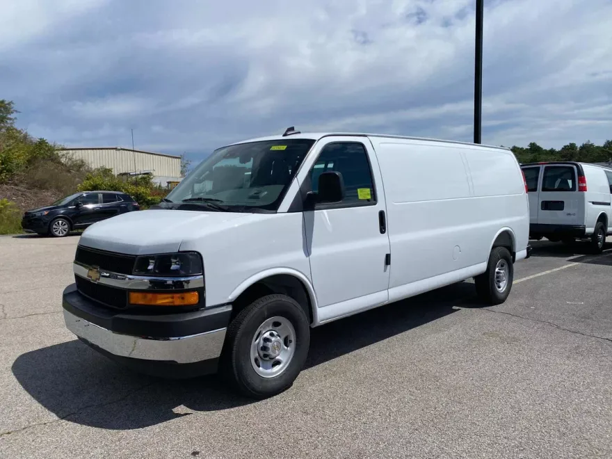 2025 Chevrolet Express Cargo Van photo 1