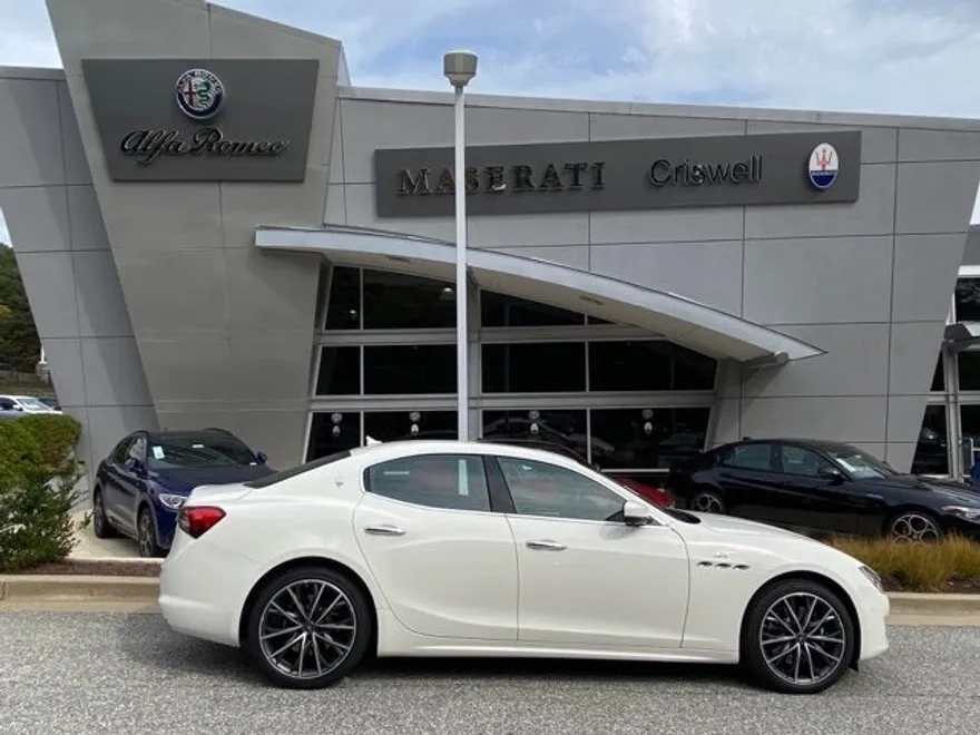 2023 Maserati Ghibli GT photo 4
