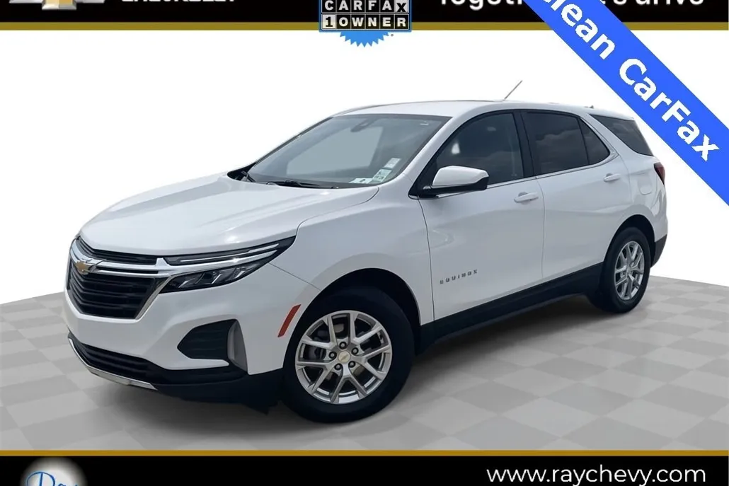 2022 Chevrolet Equinox LT photo 1