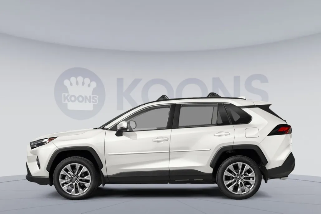 2025 Toyota RAV4 XLE photo 1