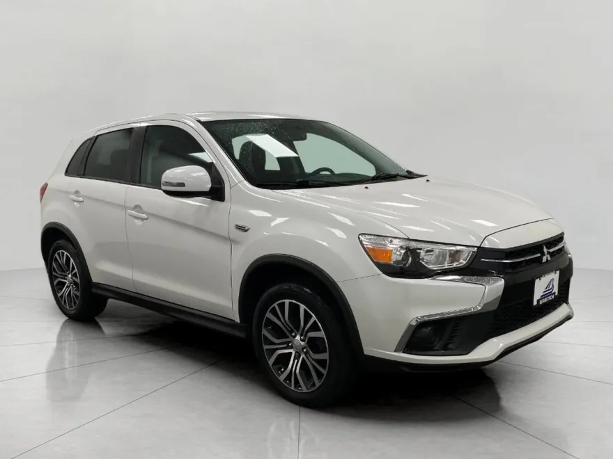 2018 Mitsubishi Outlander Sport ES photo 1