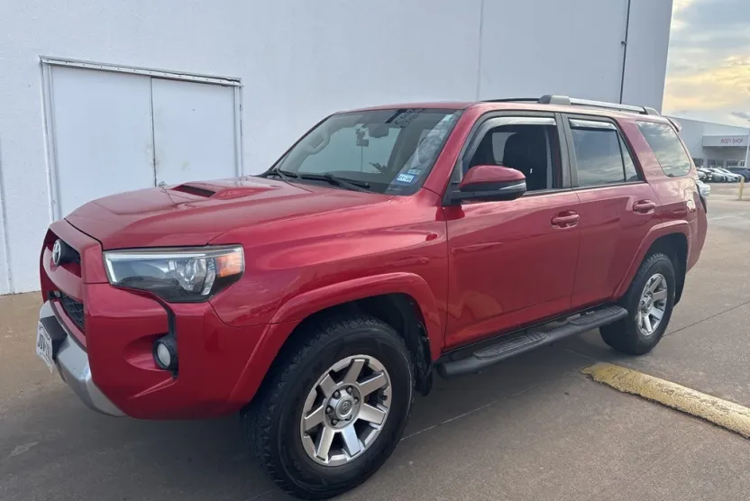 2016 Toyota 4Runner Trail Premium photo 1