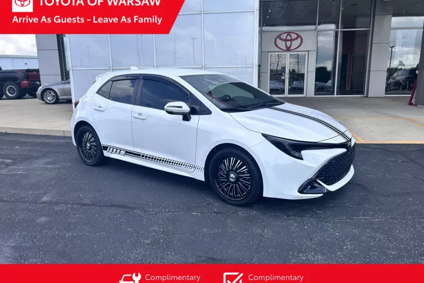 2025 Toyota Corolla SE photo 1