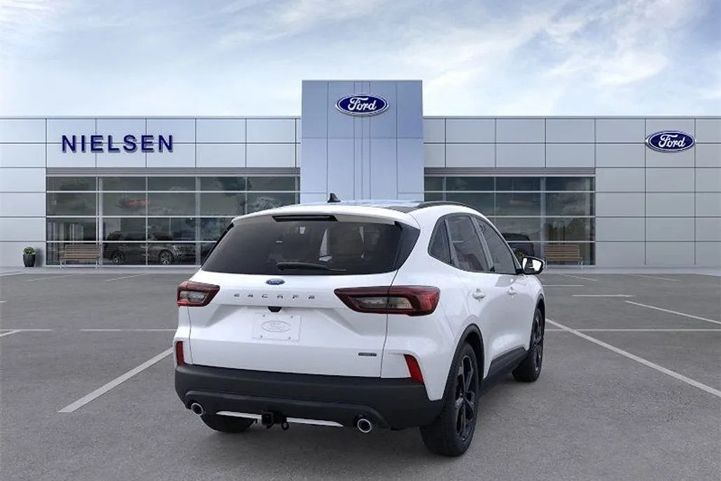 2025 Ford Escape Hybrid ST-Line Select photo 1