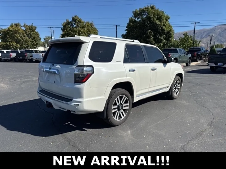 2023 Toyota 4Runner Limited photo 1