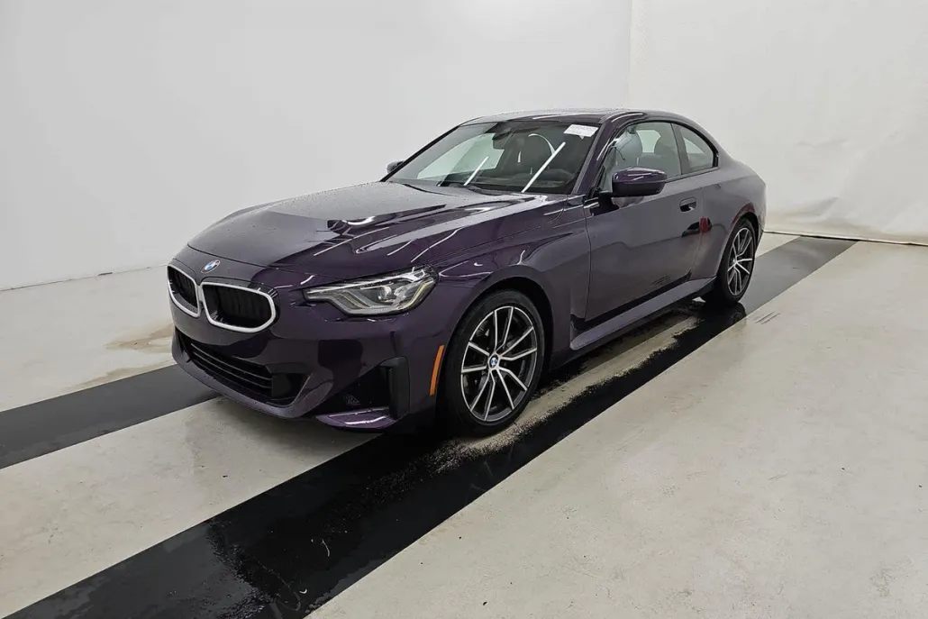 2025 Bmw 230i Coupe photo 1