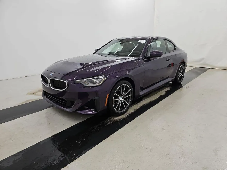 2025 Bmw 230i Coupe photo 1