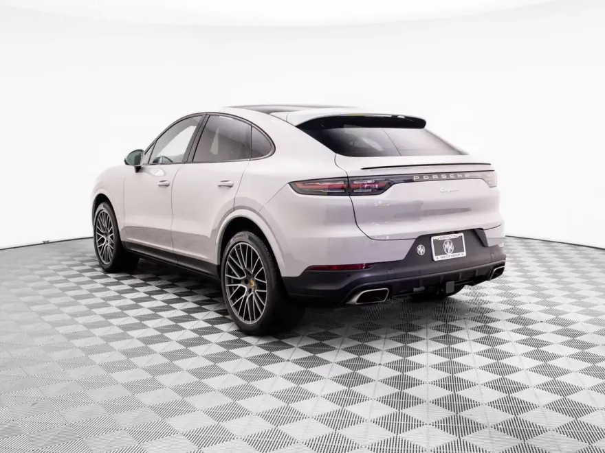 2021 Porsche Cayenne Coupe photo 1