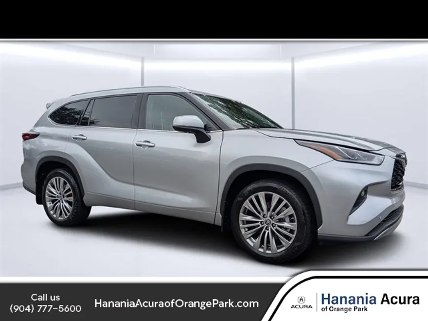 2024 Toyota Highlander Platinum photo 1