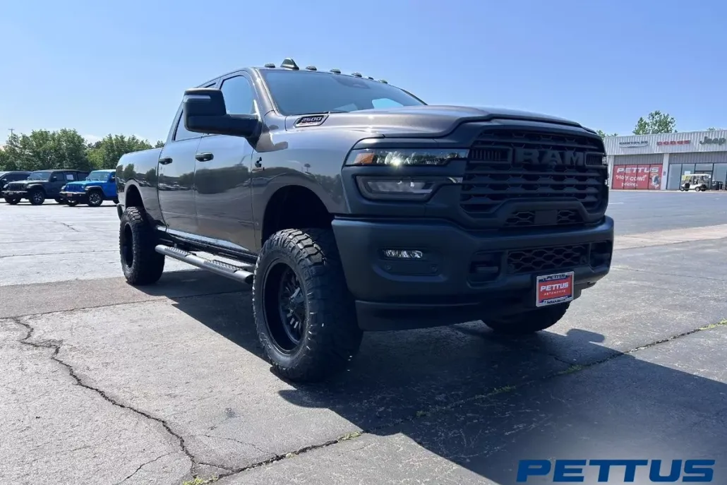 2025 Ram 2500 Tradesman photo 1