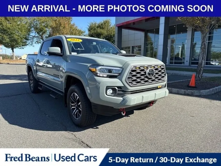 2022 Toyota Tacoma TRD Sport V6 photo 1