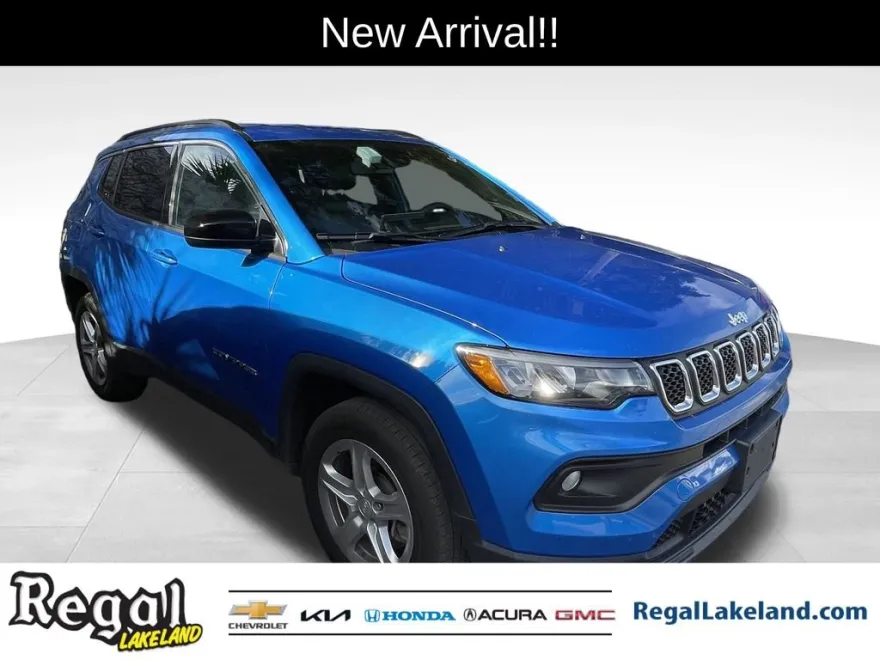 2024 Jeep Compass Latitude photo 1