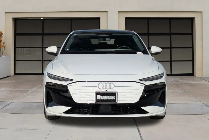 2025 Audi A6 Prestige photo 1