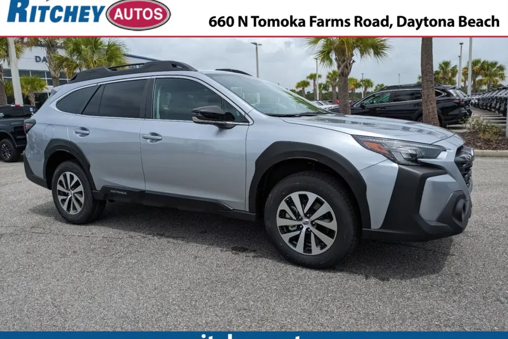 2025 Subaru Outback Premium photo 1