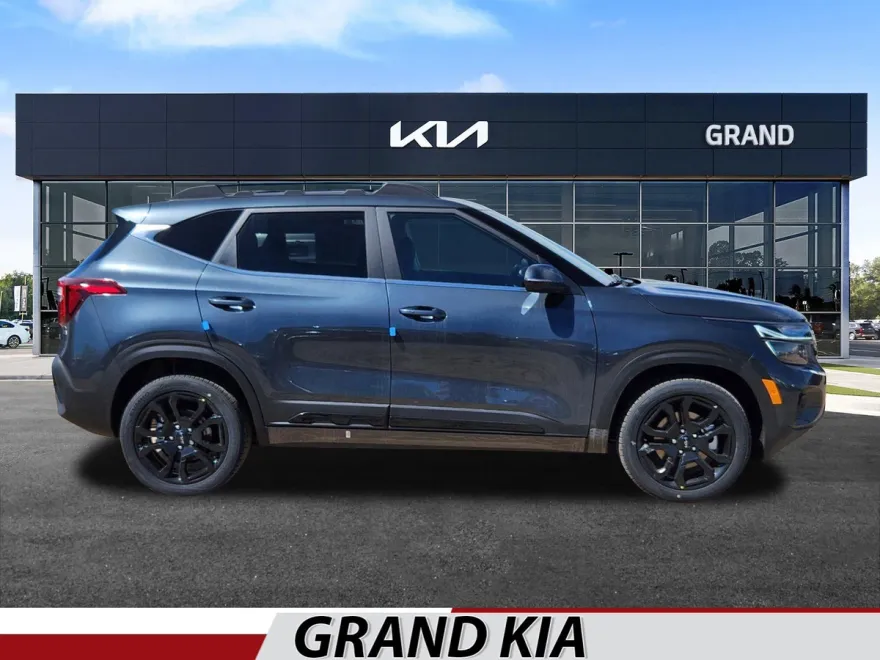 2025 Kia Seltos X-Line photo 1