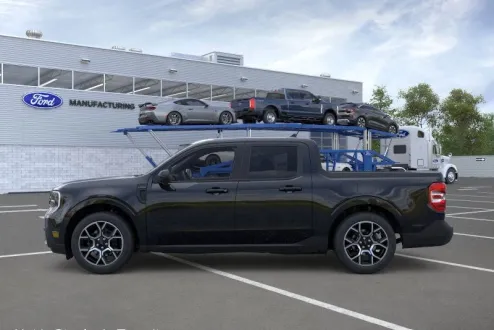 2025 Ford Maverick Lariat photo 3